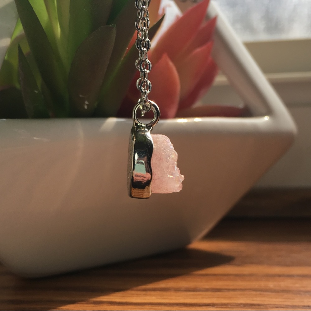 🌸Lavender Druzy Stone Raw Cut Necklace- NO NICKEL - Picture 8 of 12